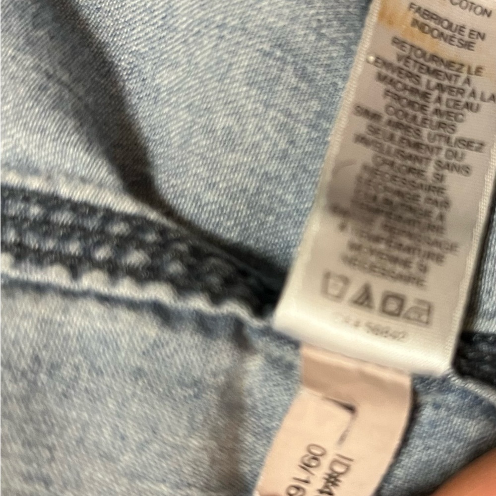 EXPRESS denim shirt gently used embroidered hearts ❤️ on back size L - Picture 13 of 15